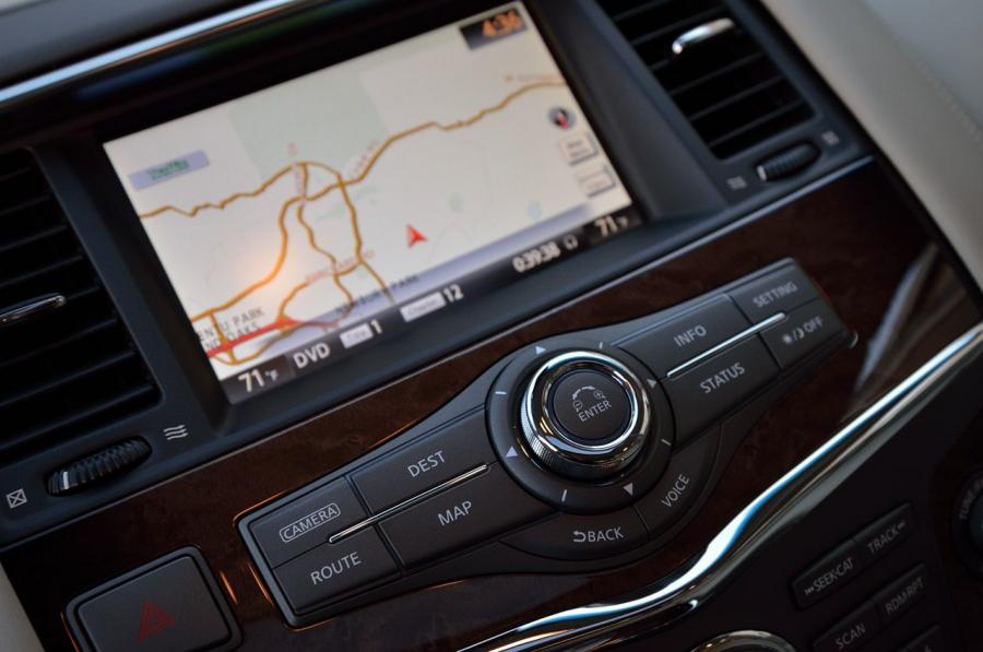 Infiniti QX56 2013 года  (фото 9 из 39)